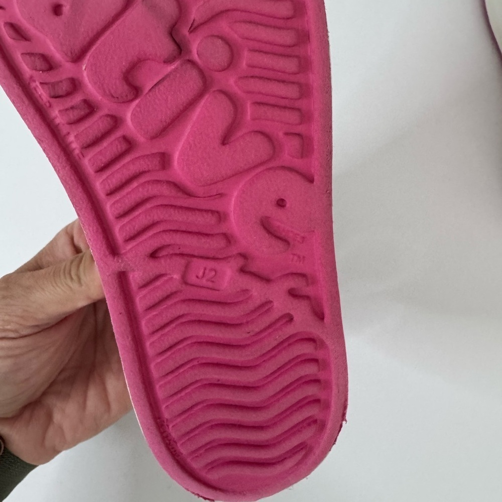 Native Shoes Kids' Jefferson Pink Slip-On Shoe Size 2 - Picture 2 of 4